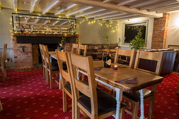 The Greyhound, Reading (28)
