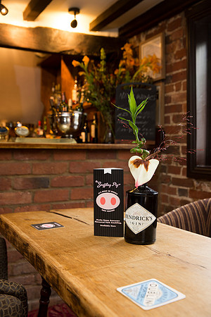 The Greyhound, Reading (13)