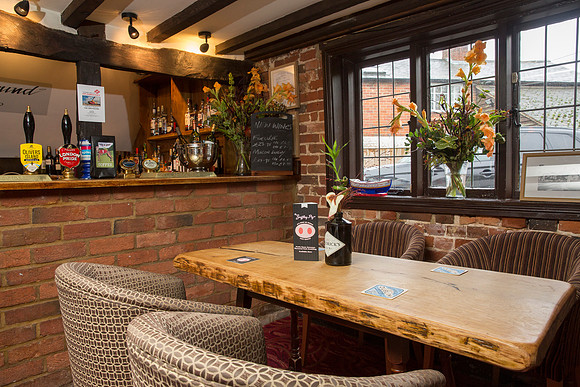 The Greyhound, Reading (11)