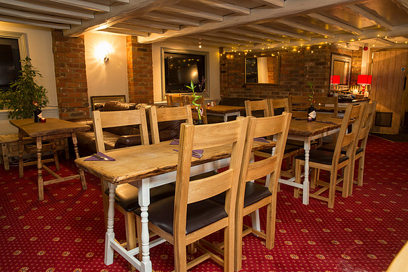 The Greyhound, Reading (34)