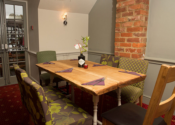 The Greyhound, Reading (33)