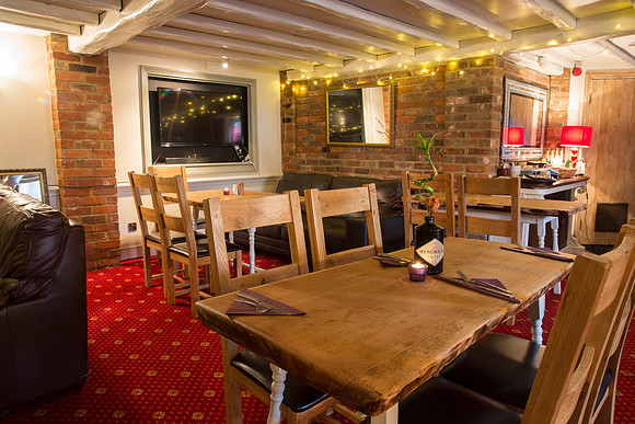 The Greyhound, Reading (31)