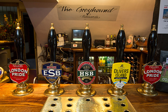 The Greyhound, Reading (17)